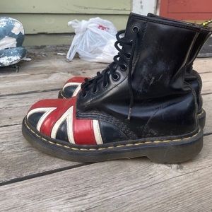 Union Jack doc martins